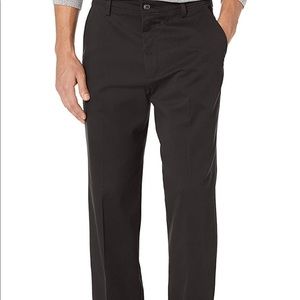 Dockers Men's Classic Fit Easy Khaki Pants